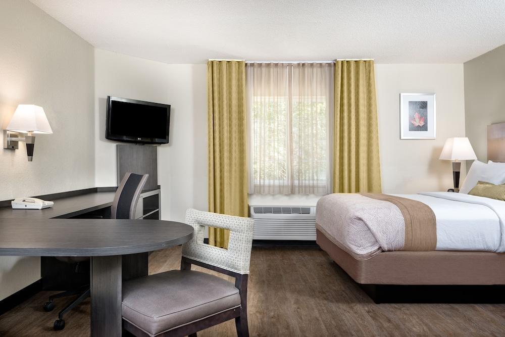 Candlewood Suites - Charlotte - Arrowood By Ihg Exterior photo