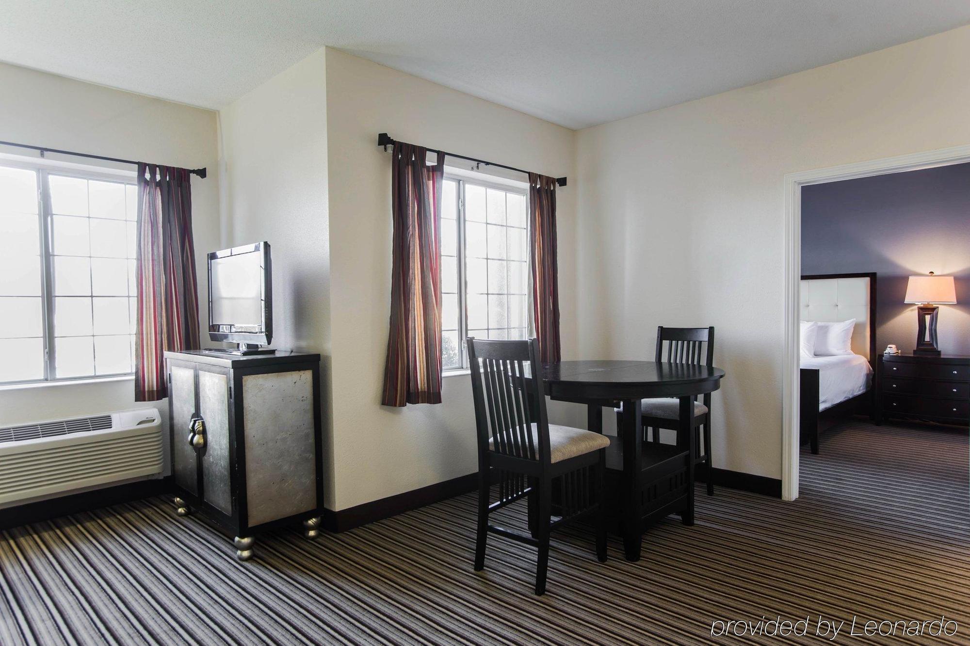 Candlewood Suites - Charlotte - Arrowood By Ihg Exterior photo