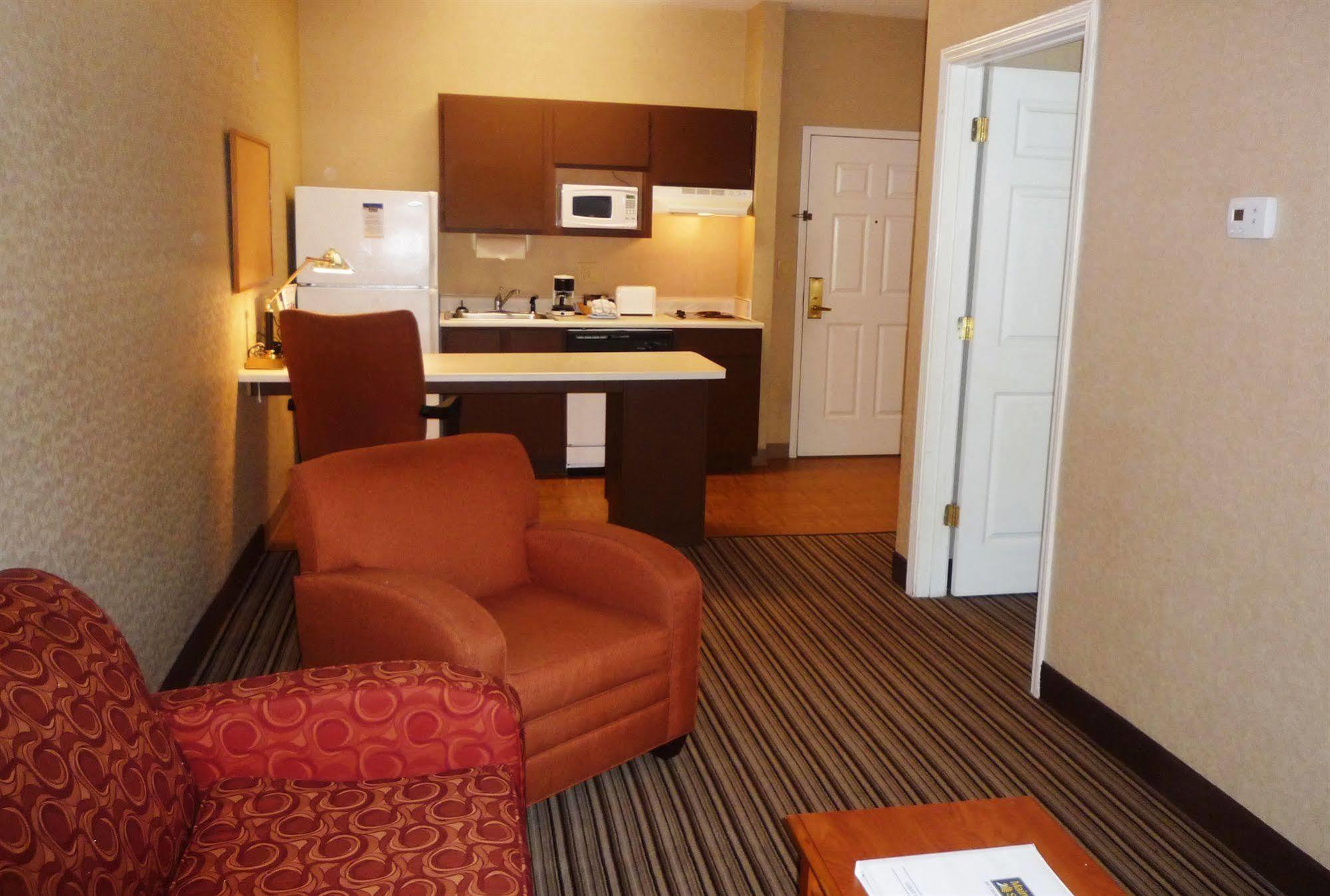 Candlewood Suites - Charlotte - Arrowood By Ihg Exterior photo